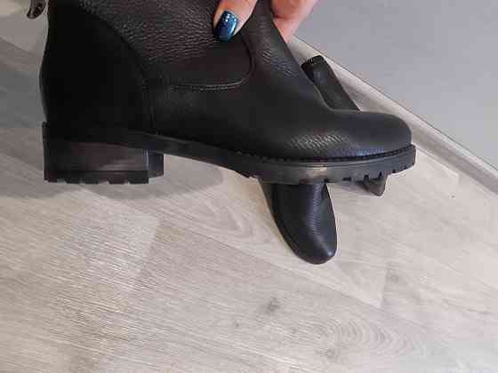 Женские зимние сапоги Б/У натуральная кожа, натуральный мех Германия (европейка) - 38 размер - стелька 24,5см Киев