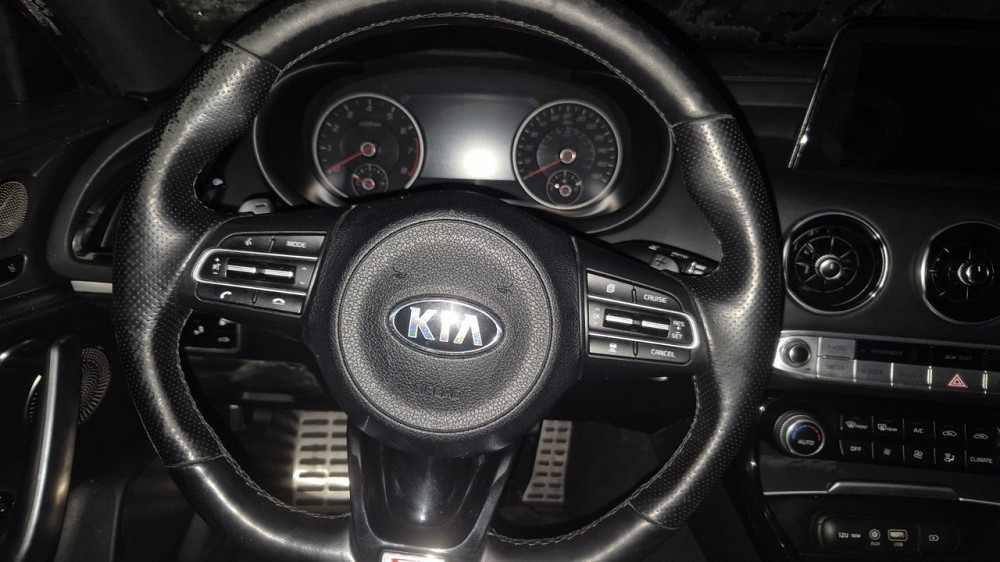 Руль Kia Stinger 2017–2023 (GT комплектация) Киев - изображение 1