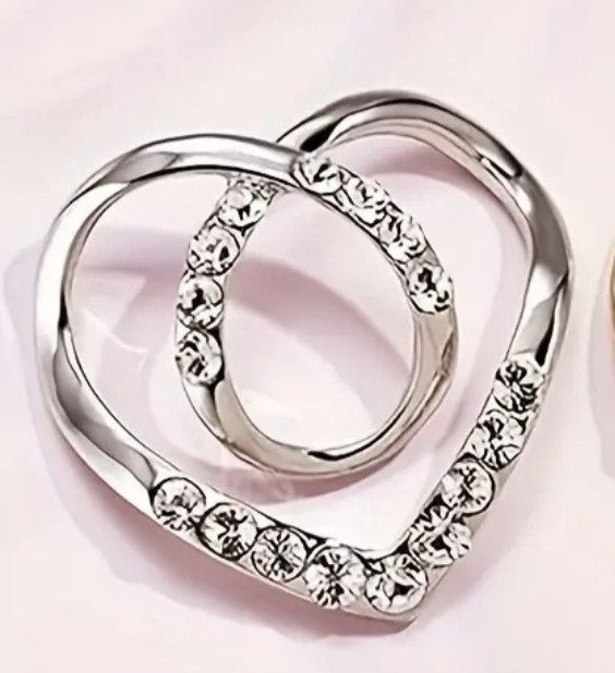 Фіксатор для одягу, шарфів сріблястий Сміла - фото 1