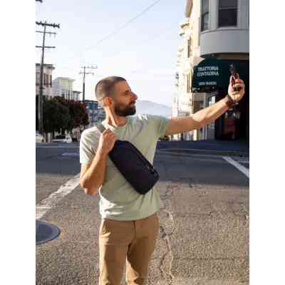 Сумка Pacsafe V Action Sling Темно-синяя (60161658) Винница