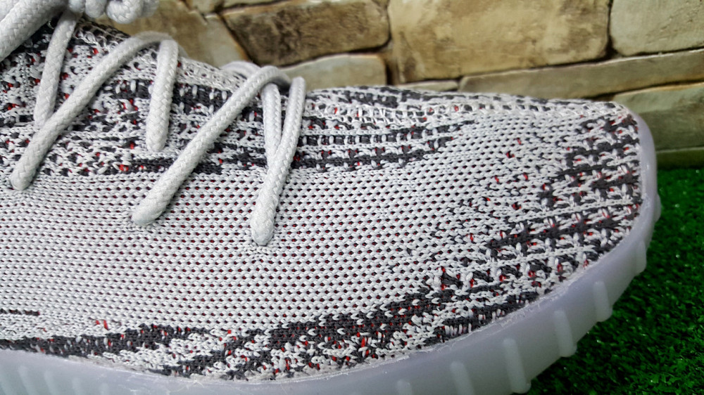 Мужские кроссовки Adidas Yeezy Boost 350 V2 Киев - изображение 4