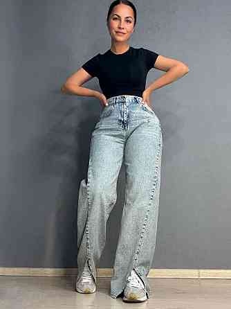 Джинсы женские It’s Basic 3055 LOOSE FIT прямые с разрезами впереди голубые, голубой, 36, 36, 75 см, Одесса
