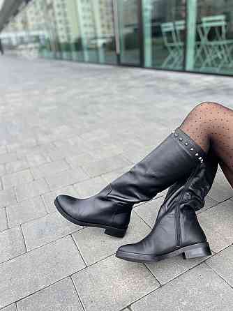 Nivelle Чоботи жіночі демісезонні весна-осінь на низькому ходу чорні з натуральної шкіри 5464/2 Коломыя