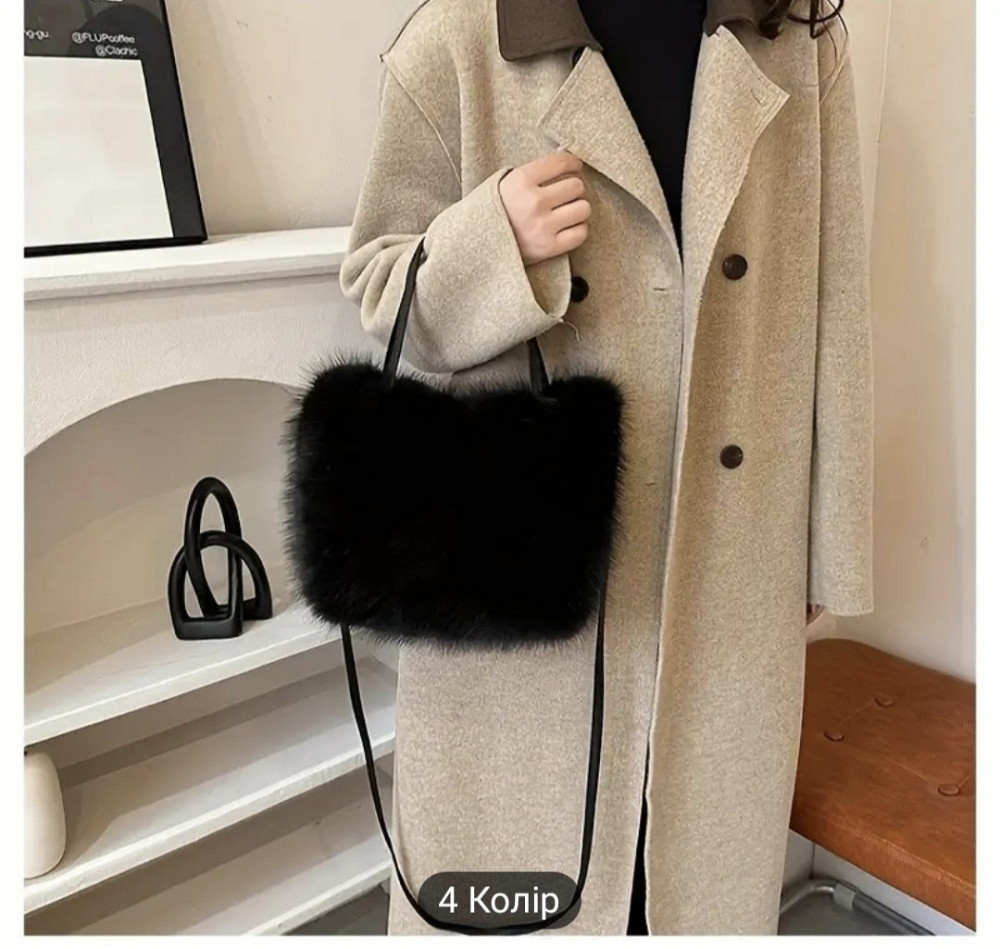 Маленька сумочка зі штучного хутра Чорна Смела - изображение 2