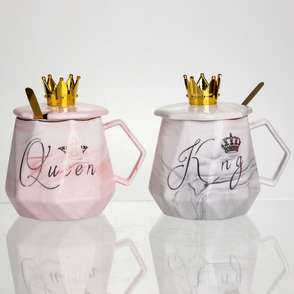 Набор парных фарфоровых чашек Queen&King 2 (шт) по 400 (мл) чашки на подарок с крышкой и ложкой FM-30 Коломия - фото 1