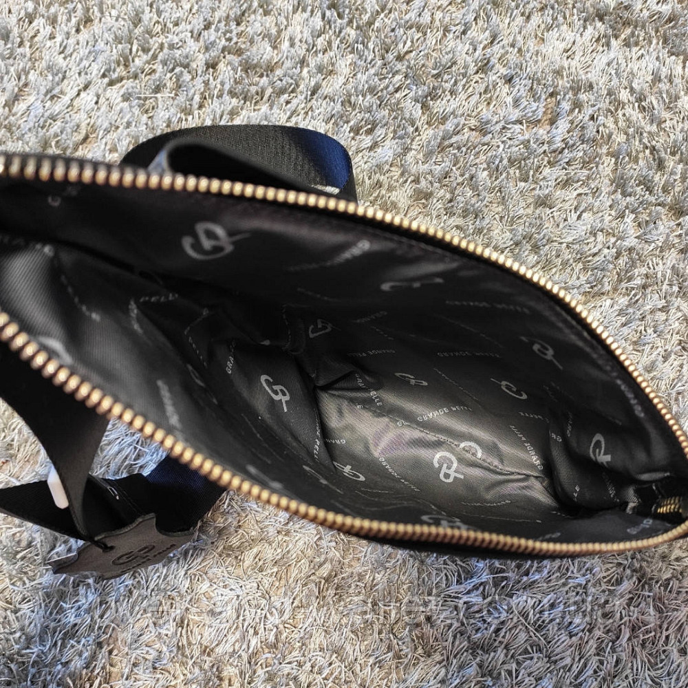 Мужская нагрудная сумка-слинг черного цвета из итальянской кожи Grande Pelle 721610 Киев - изображение 16