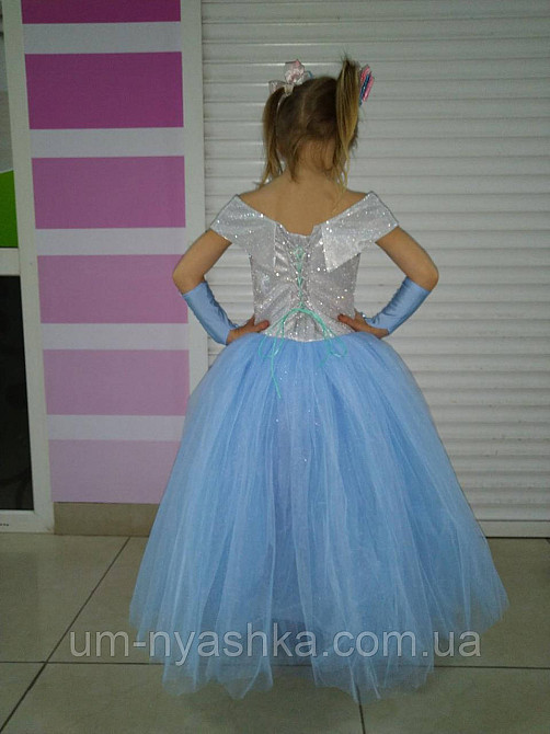 Пышное нежное нарядное платье 