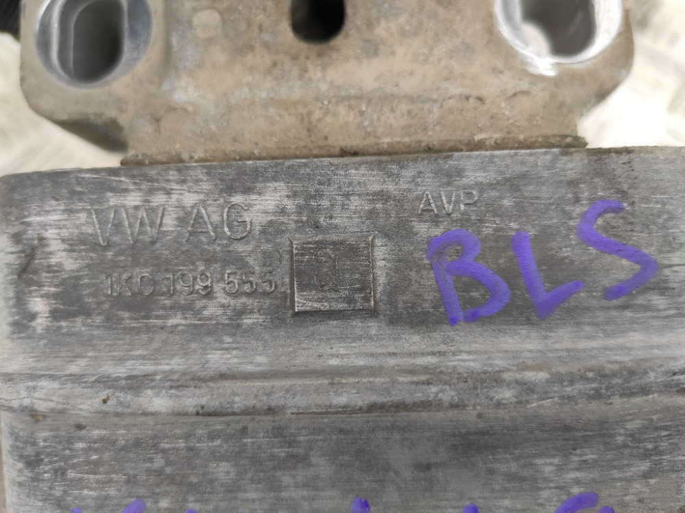 Подушка двигуна (опора) ліва VW Caddy 1.9 tdi 2004-2010 (1K0199555Q) Ковель - изображение 4