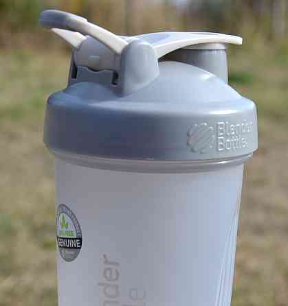 Шейкер спортивний BlenderBottle Classic Loop 28oz/820ml Grey Кам'янське