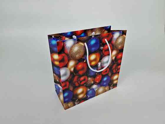 Пакети паперові подарункові, новорічні Квадрат 23*24*10 — 35 (12 шт.) Харків