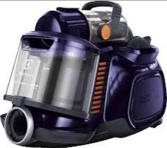 Пилосос без мішка: Electrolux ESPC71DB. Київ