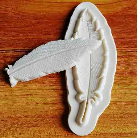 Молд силиконовый Перо 128 на 50 мм серый Киев