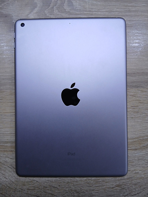 Б/У Планшет Apple iPad 5 A1822 32GB Silver, 9.7