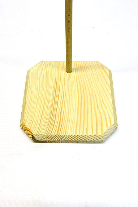 Подставка для кукол 