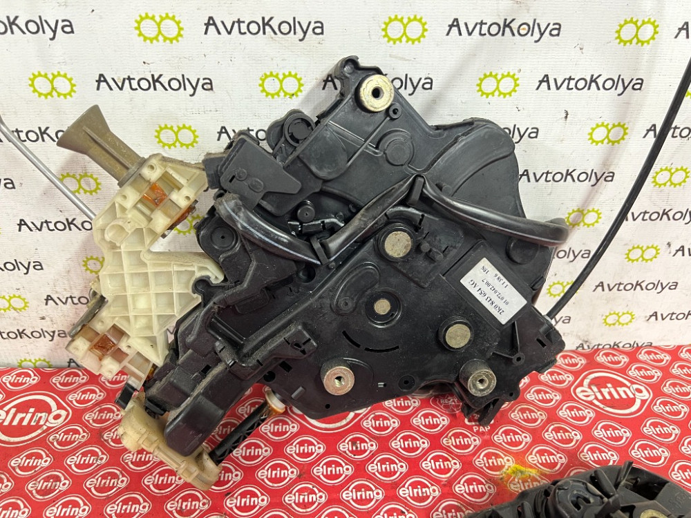 Замок бокових зсувних дверей правий VW Caddy 2004-2015 (2K0843654) Ковель - фото 3