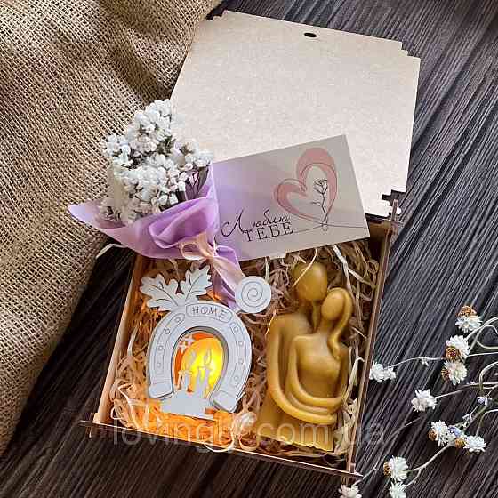 Подарунковий  набір "Поцілунок літа"  в дерев'яному боксі. Ірпінь