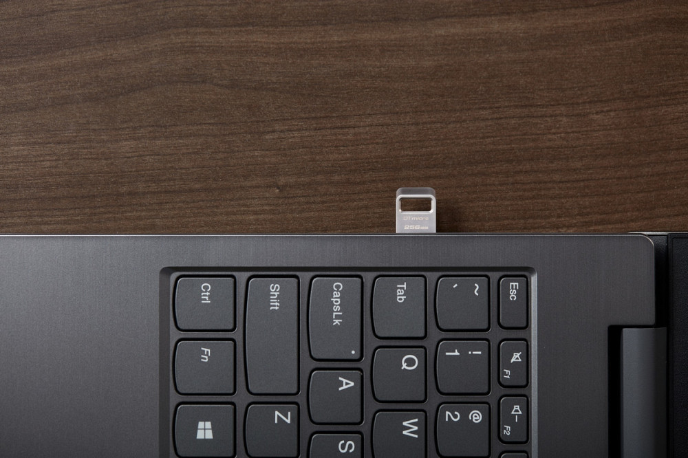 Флешнакопичувач USB3.2 128 GB Kingston DataTraveler Micro (DTMC3G2/128GB) Нержавіюча сталь Харків - фото 11