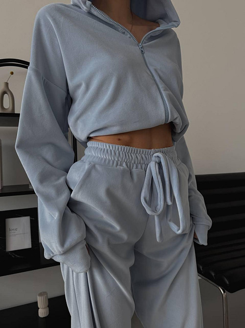 Жіночий м'який прогулянковий костюм-двійка: кофта та штани з велюру Блакитний, 42/44 Одеса - фото 7