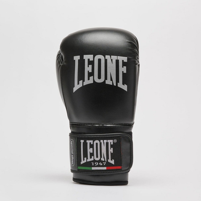 Боксерські рукавиці Leone GN383 THUNDER Black 8 унцій (капу в комплекті) Каменское - изображение 5