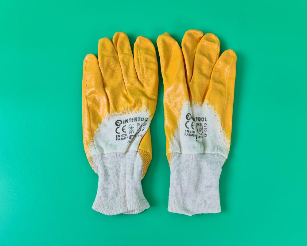 Господарські рукавички Залита Нітрил жовтий No10 "Intertool" (12 пар) Харків - фото 1