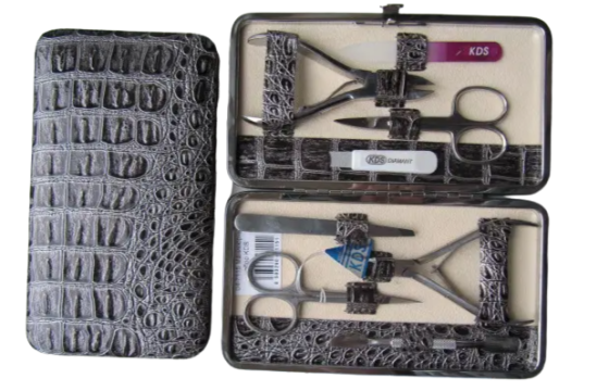Манікюрний набір KDS манікюрно-педікюрний рамка (8 предметів) з кришталевою пилочкою Київ