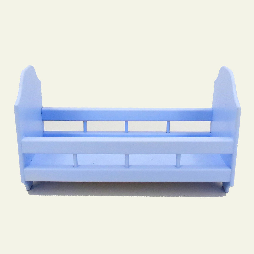 Кровать для кукол 