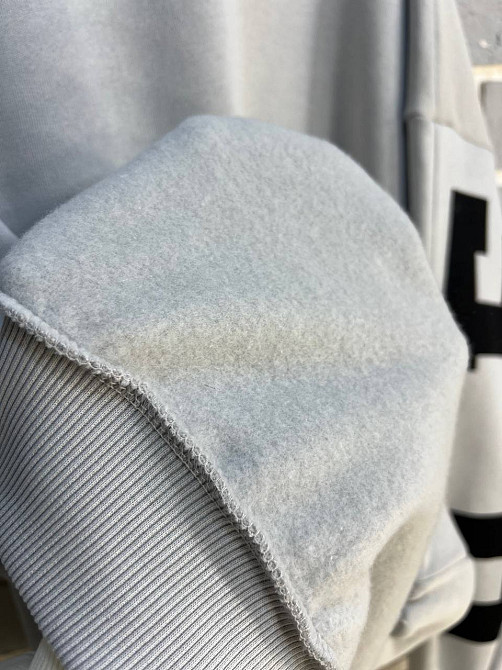 Свитшот женский DAVRAS 6001 удлиненный оверсайз надпись на спине PERFECT утепленный на флисе one size светло серый, светло-серый, one size Киев - изображение 14