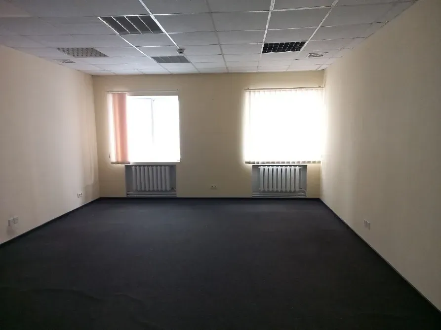 Самий центр міста (вул Глінки), 3 поверх Зручне планування, просторі кімнати (див. план), свій туале Дніпро - фото 1