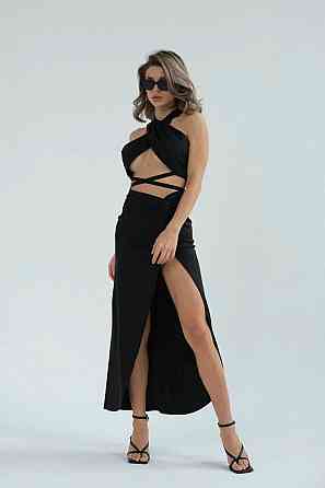 Женский привлекательный костюм двойка: топ-хомут и юбка с разрезом крепдайвинг Черный, 44/46 Одесса