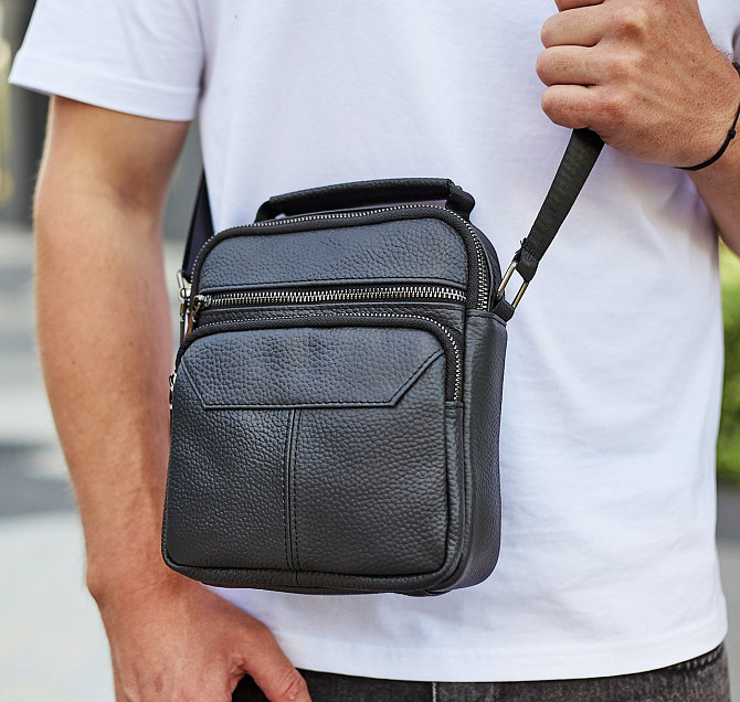 Мужская черная сумка-барсетка 18x22x8, мессендежр из натуральной кожи Tiding Bag M2237A черный Каменское - изображение 6