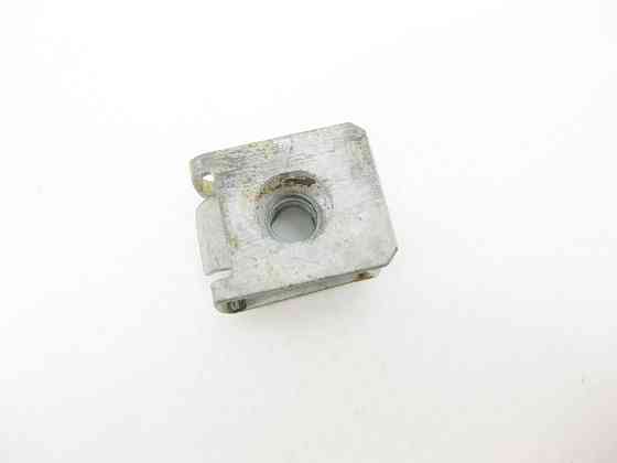 Mercedes-Benz  A0049941445 Скоба кріпильна з різьбленням M6 Одесса