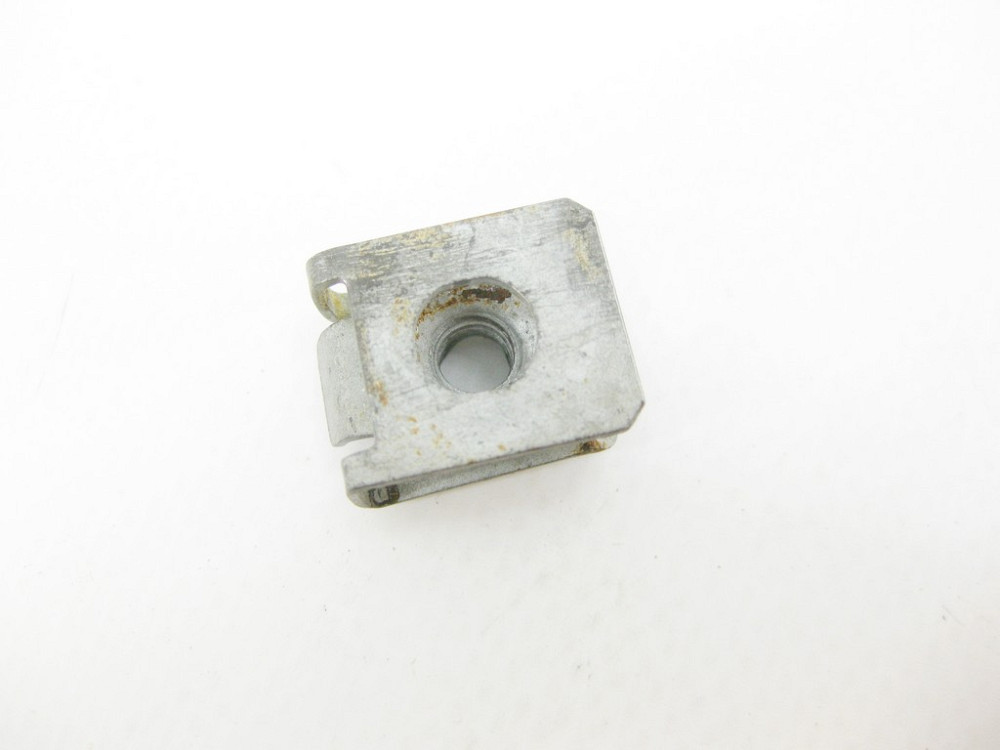 Mercedes-Benz  A0049941445 Скоба кріпильна з різьбленням M6 Одесса - изображение 4