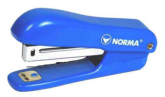 Степлер пластиковий №10 (10 арк.) "Norma" 40 мм. синій, 4029-06N, шт Київ