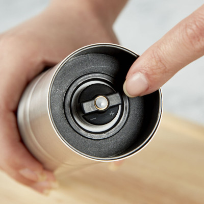 Млинок для спецій KitchenAid Universal, Набір 2 шт, 20,3 см, сріблястий (KOG988OSSSA) Вінниця - фото 4