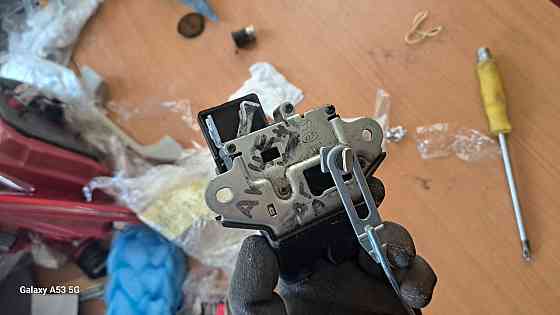 Замок кришки багажника Hyundai Accent 2011-2019 Київ