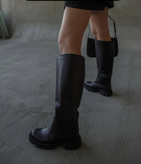 Високі чоботи на зиму жіночі з натуральної шкіри на низькому ходу чорні р. 38, 40, 41 / Стильні Коломия - фото 3