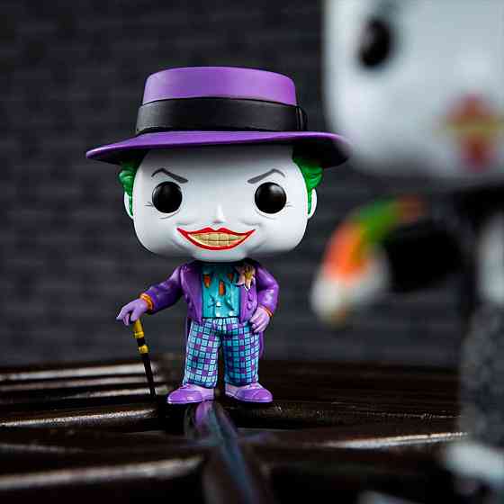 Ігрова фігурка Funko POP! серії Batman 1989 - JOKER WITH HAT WITH CHASE Дніпро