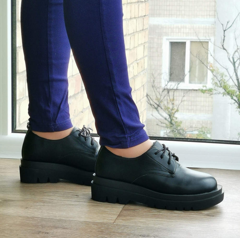 Жіночі Чорні Туфлі Броги Кросівки на Танкетці Оксфорди Шкіряні (розміри: 36,37,38,39,40,41) — 6-26 Дніпро - фото 8