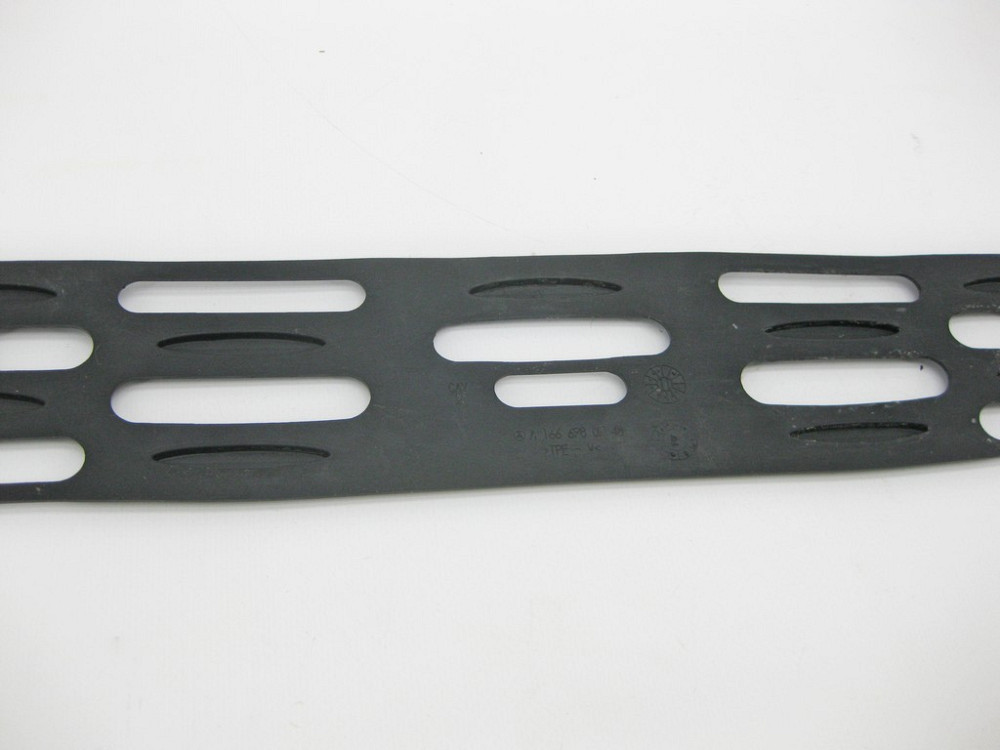 Mercedes-Benz  A1666980748 Штиркова вставка - накладка алюмінієвого порога центральна GL GLS X166 Одеса - фото 6