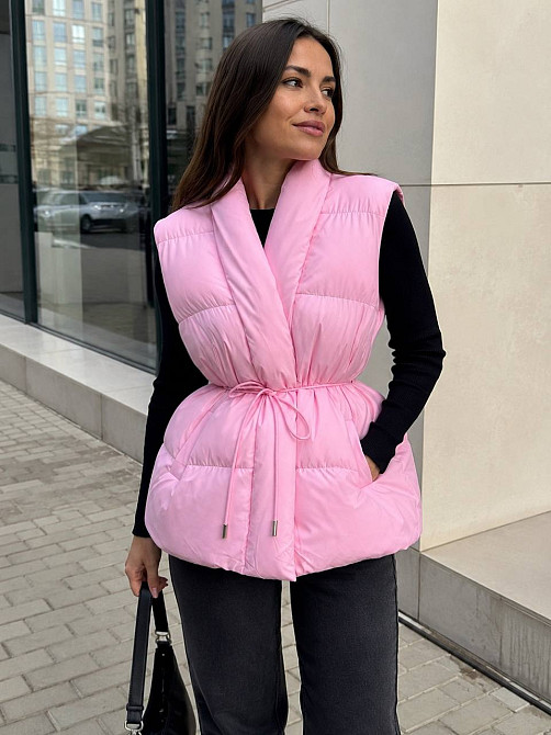 Жилетка жіноча Lady Yep 30511 утеплена кімоно на запах з поясом рожева, рожевий, 42 Київ - фото 1
