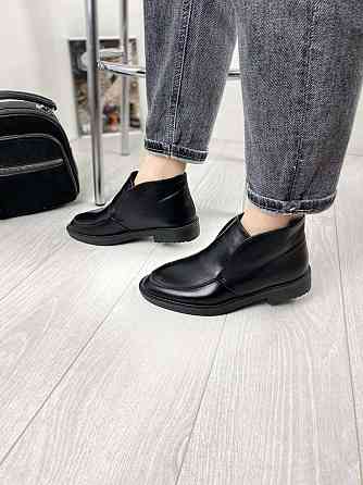 Daragani Жіночі черевики Daragani чорні натуральна шкіра весна-осінь розмір 36-40 (3156) Коломия