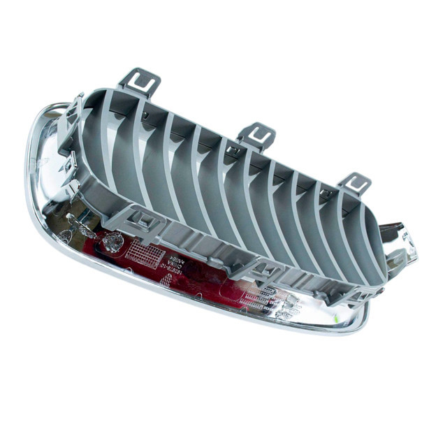 Решётка BMW 3 F30 (11-18) правая R радиатора Мукачево - изображение 1