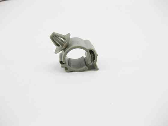 Mercedes-Benz  A0009956377 Утримувач проводки блоку керування двигуном M272 V6 2.5 3.0 3.5л M273 V8 4.6 5.5л Одесса