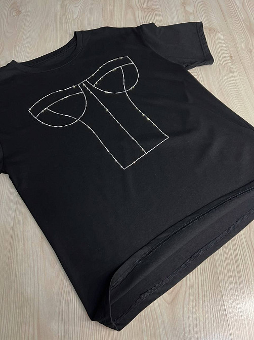 Футболка жіноча A-N 0098 з камінням імітація корсету оверсайз, чорний, one size Київ - фото 11