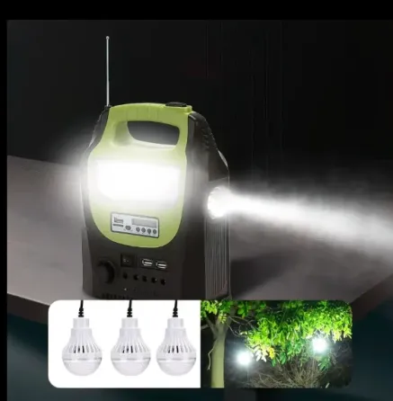 Сонячна станція GDLITE GD-8071 з ліхтарем, 3 LED лампами, FM/BT радіо, MP3, Power Bank та панеллю Одеса