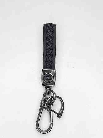 Брелок для ключів плетінь з карабіном Nissan Вінниця