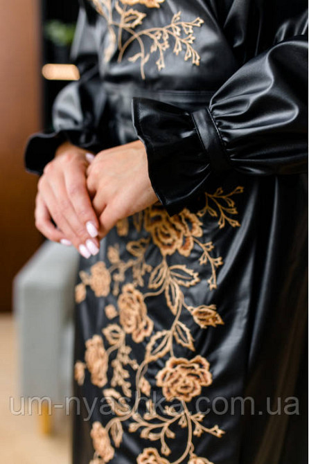 Жіноча вишита сукня, чорна шіряна вишиванка жіноча Кривий Ріг - фото 2