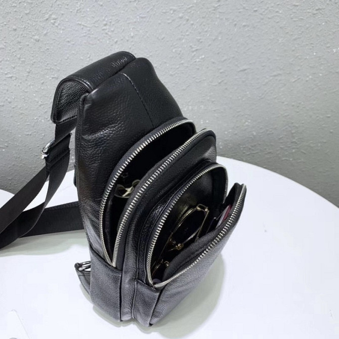 Слінг шкіряний чоловічий на плече чорний TIDING BAG TH-73583 Кам'янське - фото 7