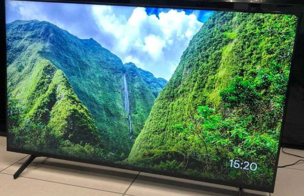 Телевизор Безрамный: 55