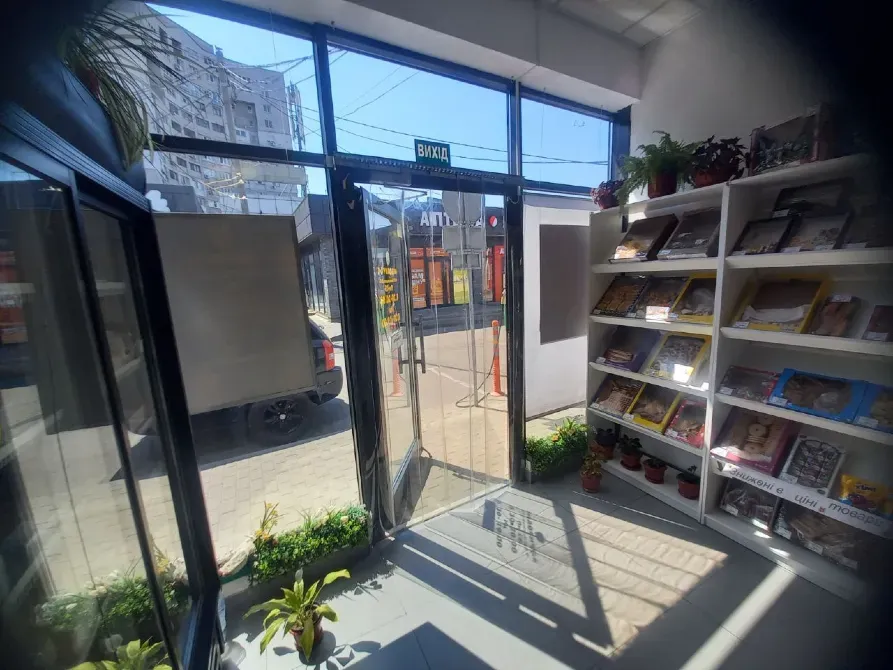 Приміщення на ринку Вода, каналізація, електрика 12 квт, 380 в. З ремонтом, заходь і працюй Дніпро - фото 3